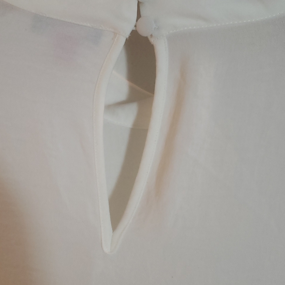 Vince Camuto Blouse - Picture 3 of 8